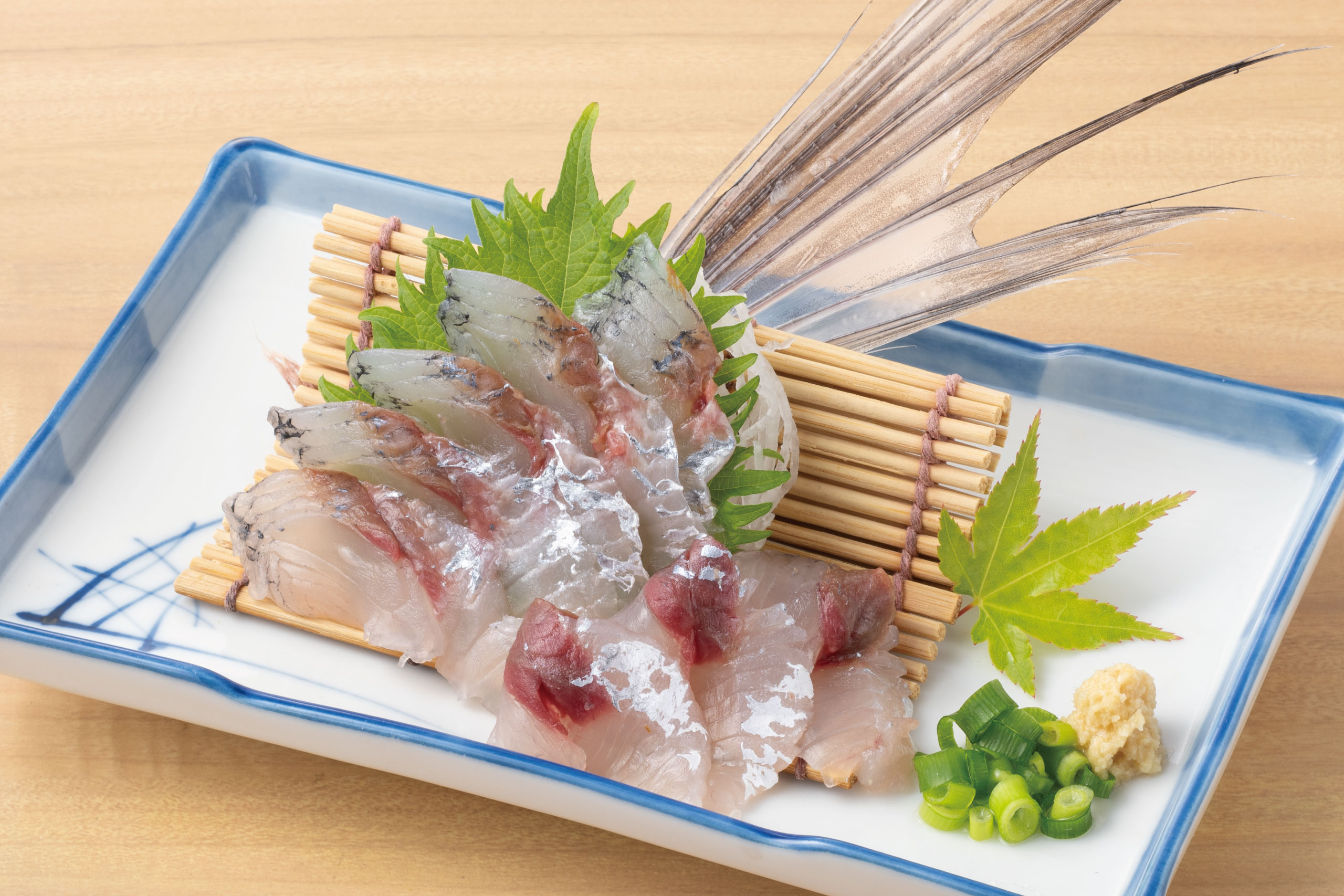 庄や旬メニュー　2025年6月　海鮮　刺身　飛魚（刺身又はたたき）　庄や　㈱かんなん丸